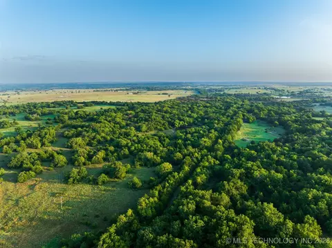 2 E Mcelroy Rd, Yale, OK 74085 photo 19