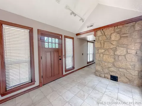 4411 E 72nd Pl, Tulsa, OK 74136 photo 6