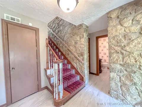 4411 E 72nd Pl, Tulsa, OK 74136 photo 9
