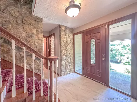 4411 E 72nd Pl, Tulsa, OK 74136 photo 8