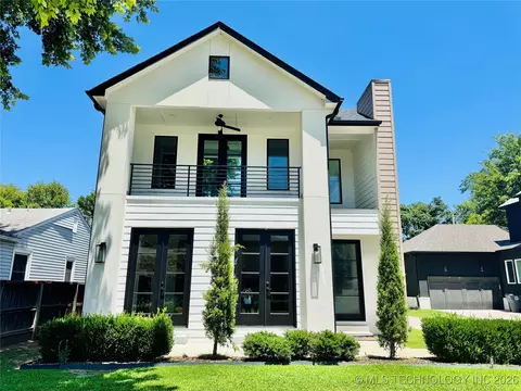 913 E 37th St S, Tulsa, OK 74105