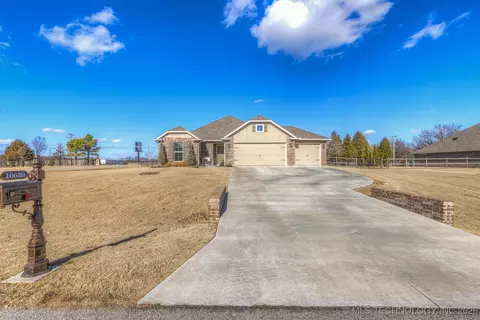 16629 E 115th St N, Owasso, OK 74055