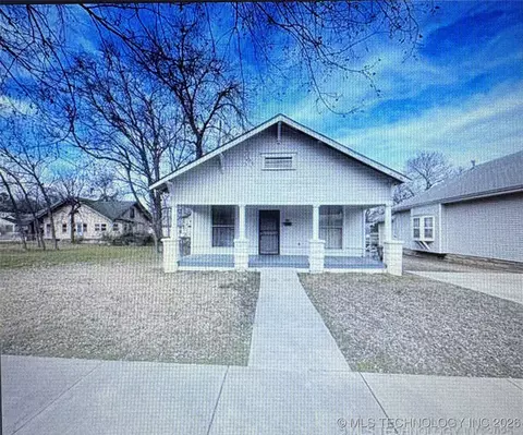 105 E 3rd St, Okmulgee, OK 74447