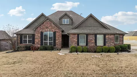 1623 E Fulton Pl, Broken Arrow, OK 74012