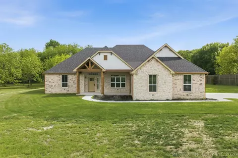 249 Gateway Rd, Ardmore, OK 73401