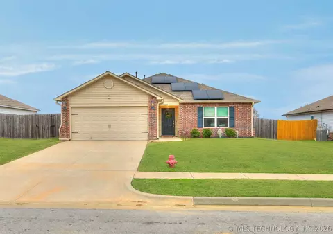 14895 S 274th East Ave, Coweta, OK 74429