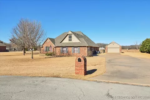 24383 E 145th St S, Coweta, OK 74429