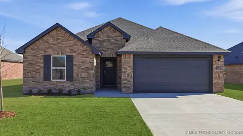 7509 N 154th East Ave, Owasso, OK 74055