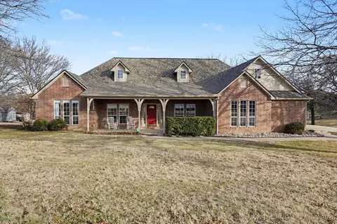 18019 E Brady St, Catoosa, OK 74015
