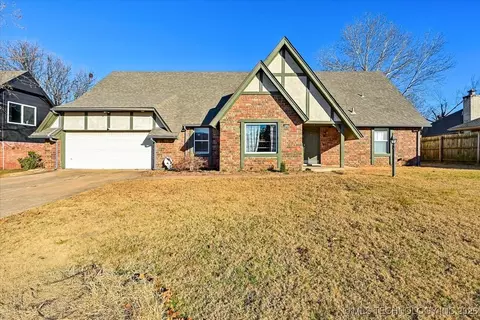 8229 S 74th East Ave, Tulsa, OK 74133