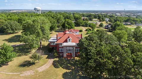 View/Area - 1312 E 9th, Ada, OK 74820 photo 3 of 6
