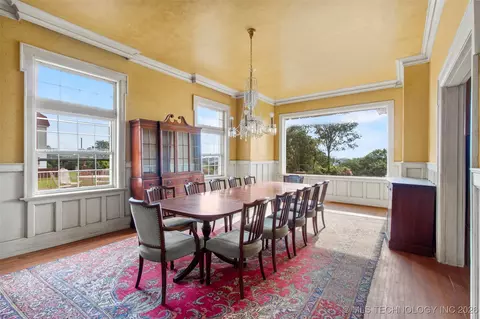 Dining - 1312 E 9th, Ada, OK 74820 photo 1 of 3
