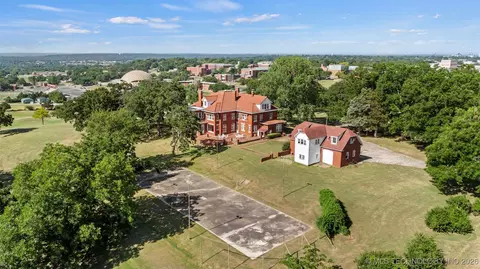 View/Area - 1312 E 9th, Ada, OK 74820 photo 1 of 6