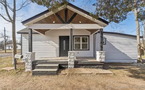 4129 W 8th St, Tulsa, OK 74127