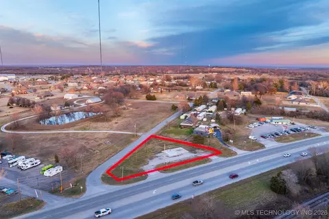 25901 E 51 Hwy, Broken Arrow, OK 74014