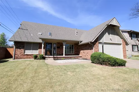 2821 E 26th St, Tulsa, OK 74114