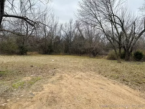 02060 E 5th St, Tulsa, OK 74108