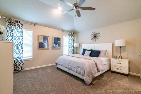 Bedroom - 1403 E 150th Pl S, Glenpool, OK 74033 photo 4 of 6