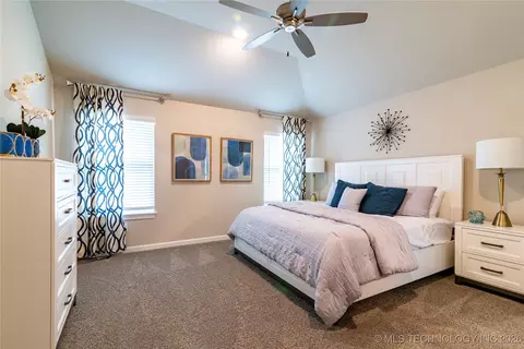 Bedroom - 1403 E 150th Pl S, Glenpool, OK 74033 photo 5 of 6