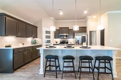 Kitchen - 1403 E 150th Pl S, Glenpool, OK 74033 photo 1 of 4