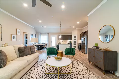 Living - 1403 E 150th Pl S, Glenpool, OK 74033 photo 3 of 4
