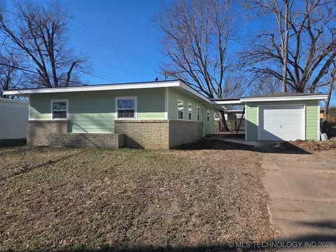 117 Mockingbird Ln, Bartlesville, OK 74003