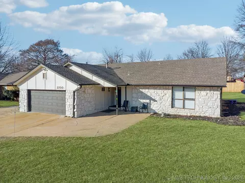 2700 El Paso St, Broken Arrow, OK 74014
