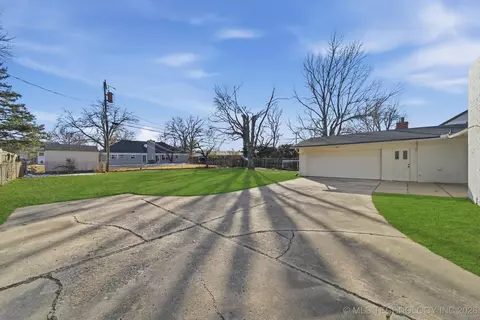 6534 E 56th Pl, Tulsa, OK 74145 photo 34