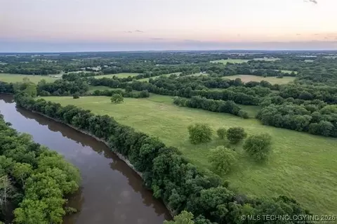 13 S 4420 Rd, Vinita, OK 74301