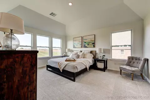 Bedroom - 7210 E Queens Pl, Broken Arrow, OK 74014 photo 1 of 3