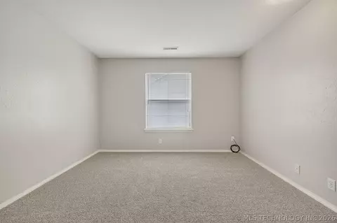 Bedroom - 3341 E 83rd Pl, Tulsa, OK 74137 photo 2 of 13