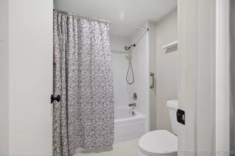 Bath - 3341 E 83rd Pl, Tulsa, OK 74137 photo 7 of 7
