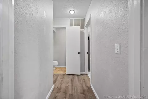 Entry Way - 3341 E 83rd Pl, Tulsa, OK 74137 photo 10 of 10