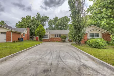 4416 E 58th Pl, Tulsa, OK 74135