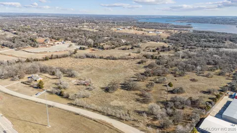 4200 E I-35 Hwy, Edmond, OK 73013