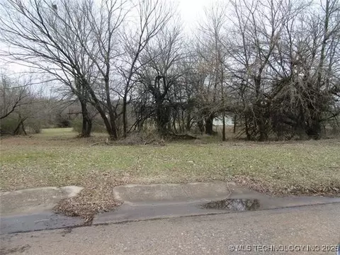 W Delaware, Mcalester, OK 74501