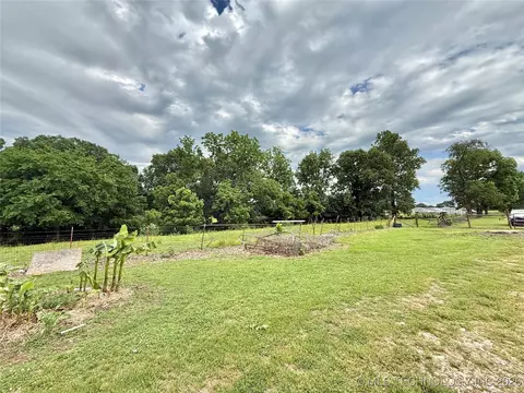 Exterior - 20218 E 430 Rd, Jay, OK 74346 photo 9 of 14