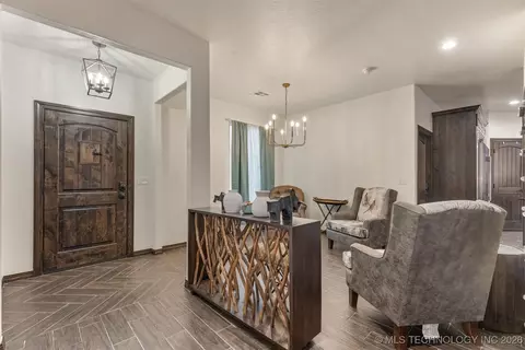 1113 Elizabeth Dr, Checotah, OK 74426 photo 9