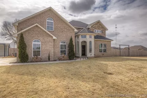 1113 Elizabeth Dr, Checotah, OK 74426 photo 5