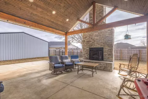 1113 Elizabeth Dr, Checotah, OK 74426 photo 60