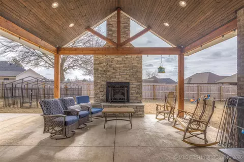 1113 Elizabeth Dr, Checotah, OK 74426 photo 59
