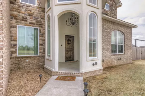 1113 Elizabeth Dr, Checotah, OK 74426 photo 7