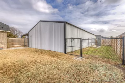 1113 Elizabeth Dr, Checotah, OK 74426 photo 63