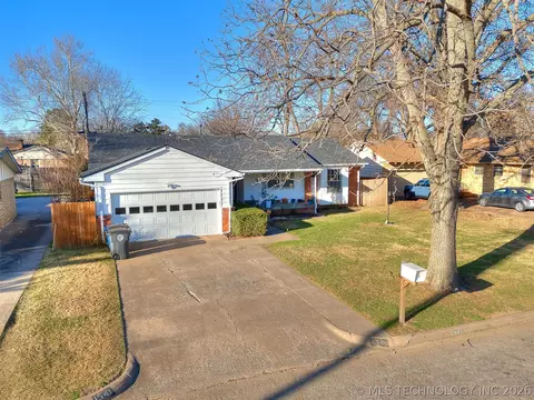 1541 E 61st St, Tulsa, OK 74136 photo 3