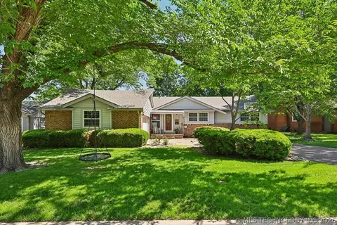 4417 E 58th Pl, Tulsa, OK 74135