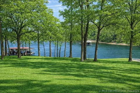 Southpointe Road, Eucha, OK 74342