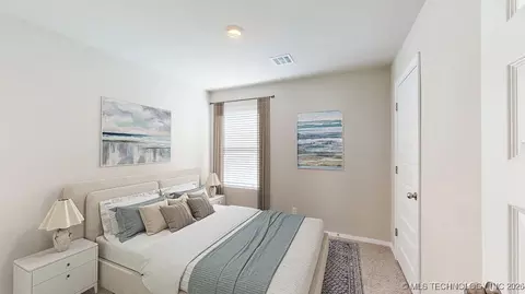 Bedroom - 1601 E Gary St, Broken Arrow, OK 74012 photo 2 of 2