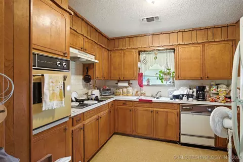 201 Main, Soper, OK 74759 photo 9