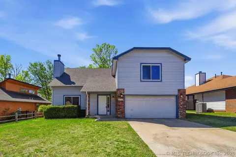 10026 S 93rd Ave E, Tulsa, OK 74133