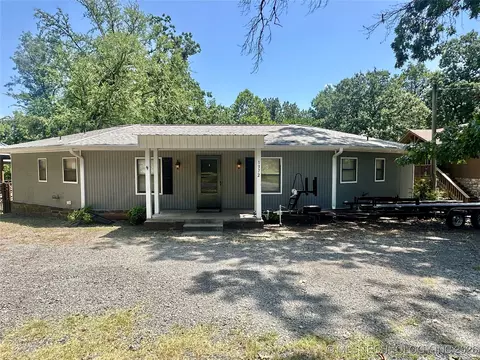 1372 Warren Rd, Eufaula, OK 74432